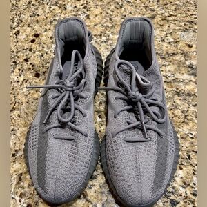 YEEZY BOOST 350 V2 ADULTS